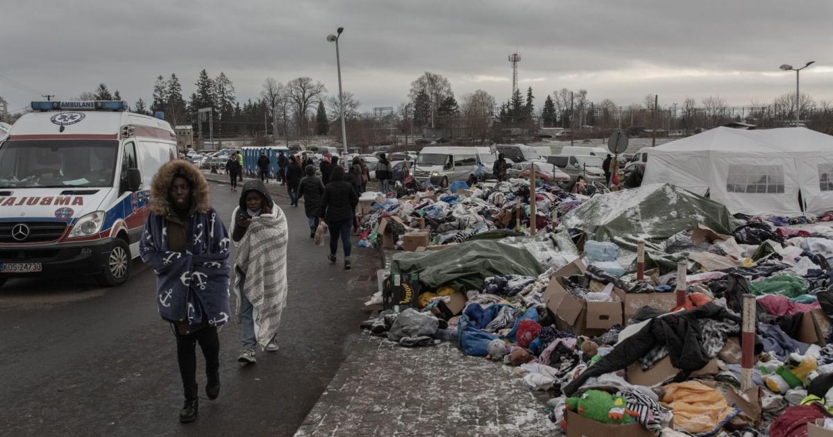 Humanitarian crisis in Ukraine CARE International provides emergency